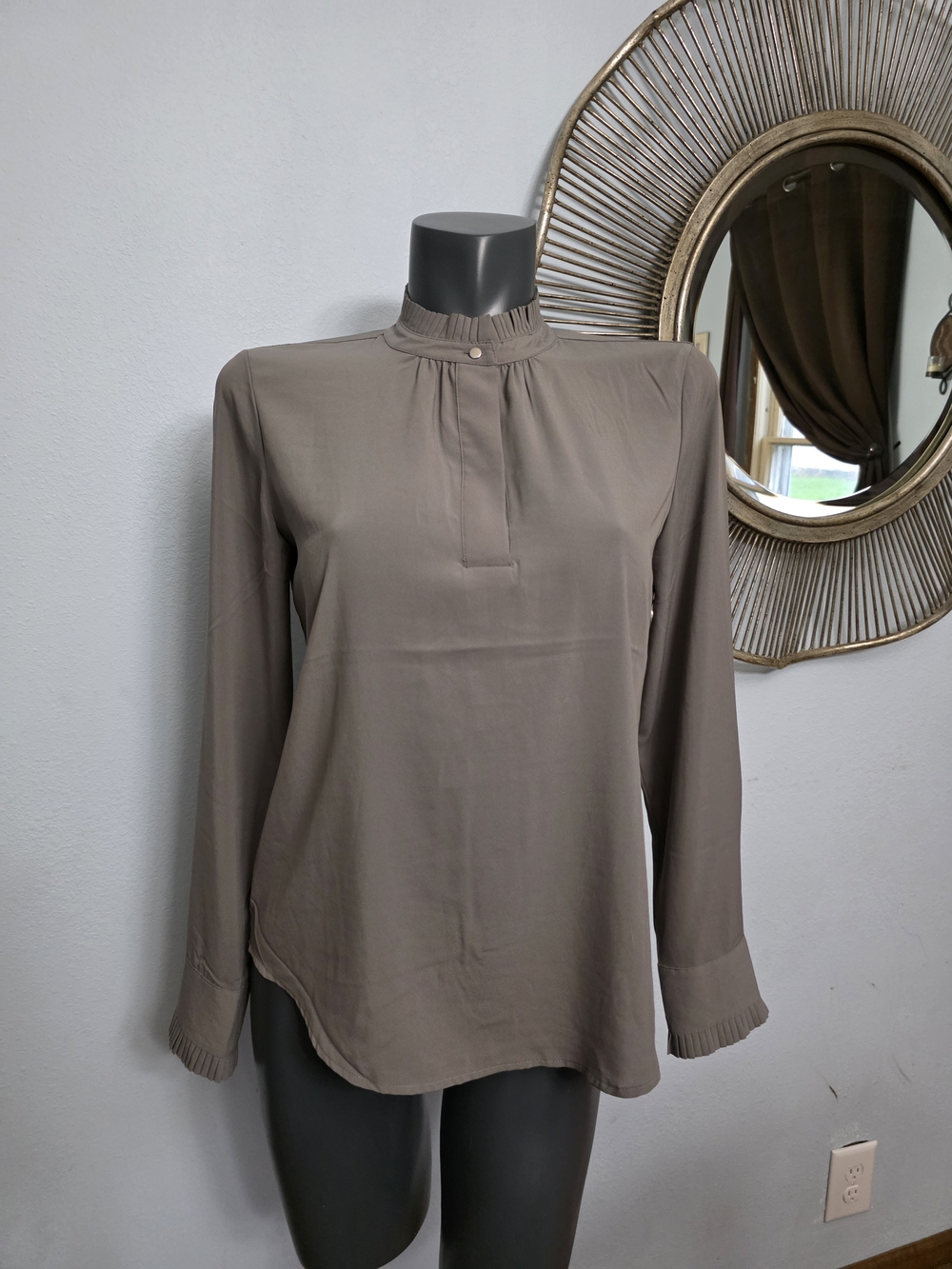 Women's Grey Long-Sleeve Mock Neck Blouse